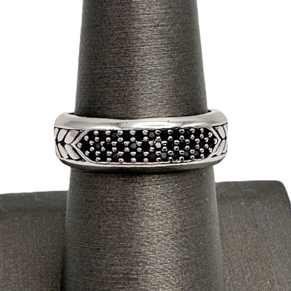 Sterling Silver Pave Black CZ Engraved 6 mm Band Ring Size 7 - Picture 1 of 5